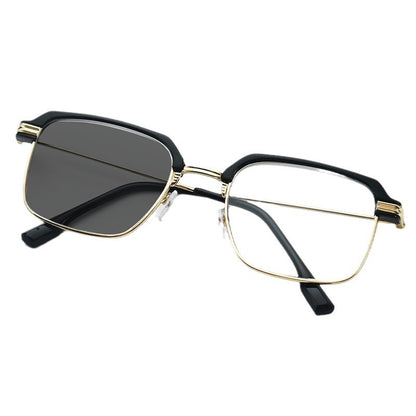 Smart Photochromic Reading Glasses Automatically Adjust The Prescription
